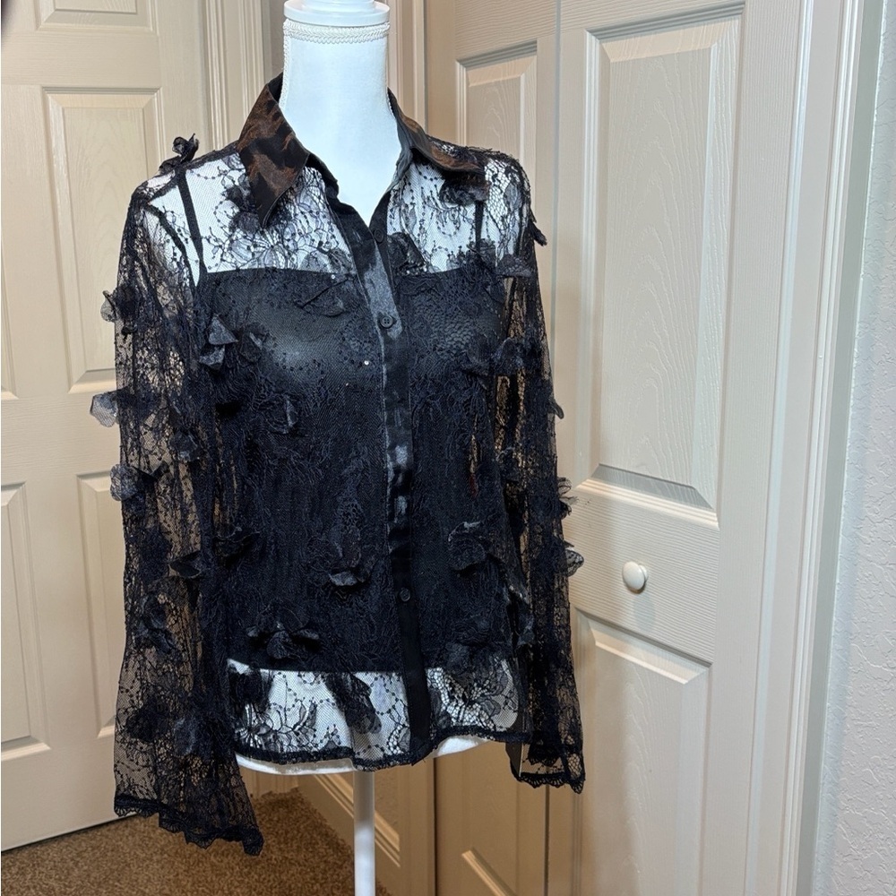 Jacob Sequined Mesh embroidered Floral applique blouse by BEULAHSTYLE. NWT SizeS - Picture 7 of 12